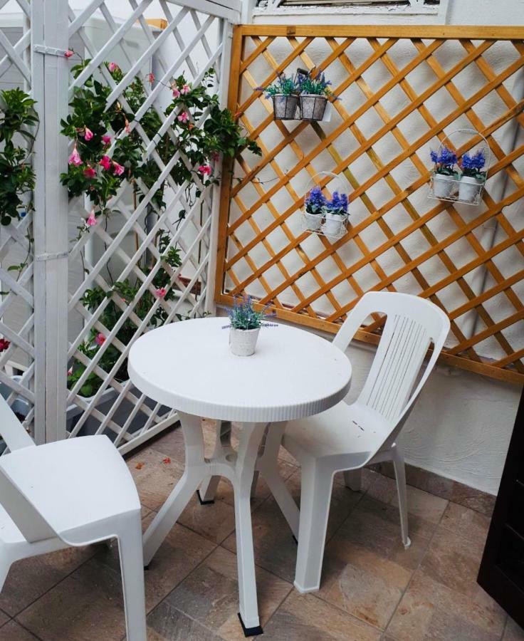 Virgilio'S Garden Bed & Breakfast Castellammare di Stabia Eksteriør bilde